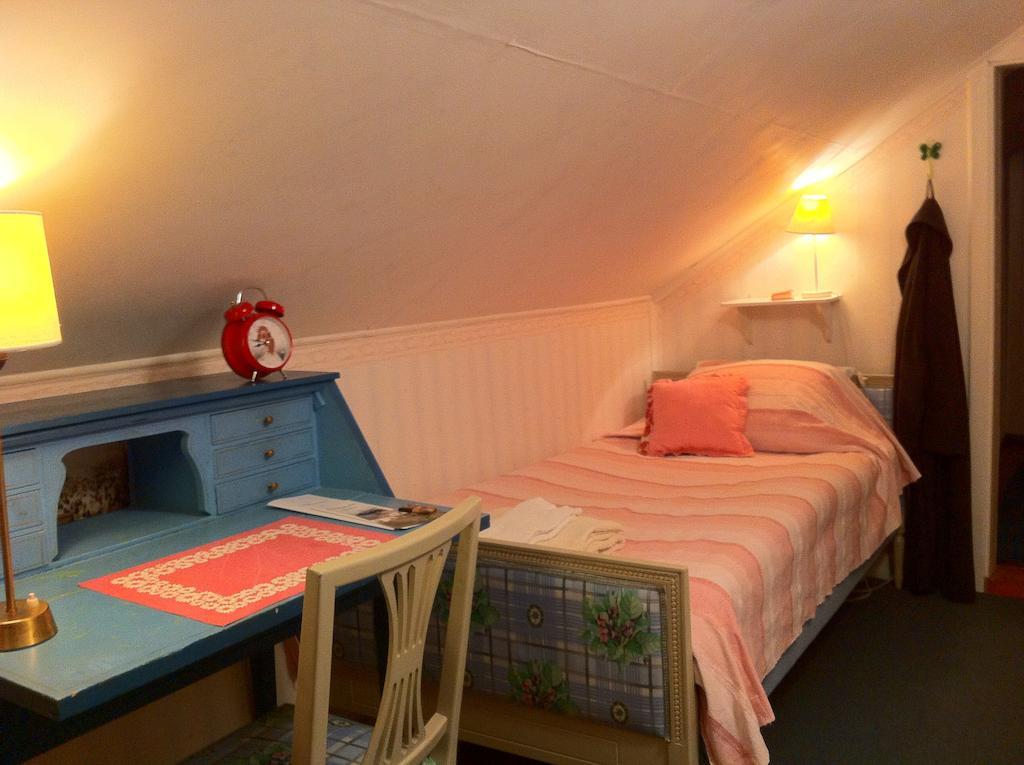 Fiskesa Sparrens Bed And Breakfast الغرفة الصورة