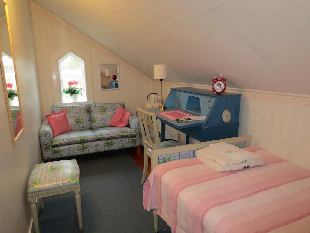 Fiskesa Sparrens Bed And Breakfast الغرفة الصورة